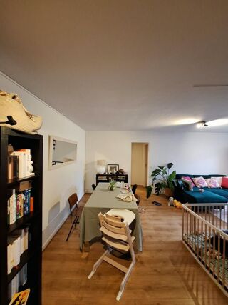  Appartement à louer 2 pièces 56 m²