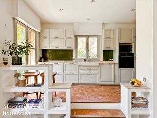  Maison � vendre 9 pi�ces 280 m�