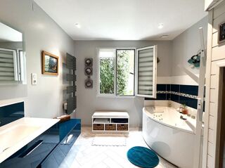  Maison à vendre 11 pièces 239 m²