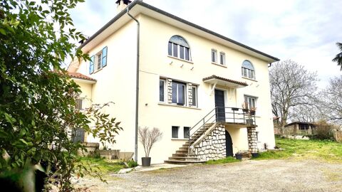   Maison de Caract�re 7 pi�ces 275 m2 - DEPENDANCES- PISCINE Maison - 7 pi�ce(s) - 275 m�