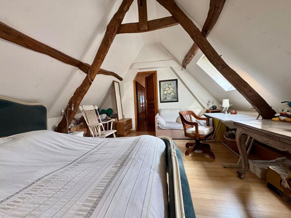 Vente Maison UNE VRAIE PEPITE! Longère compsée de 2 batiments (125 et 80m2) 5 chambres , jardin , gararge, dépendances à NAOURS Naours
