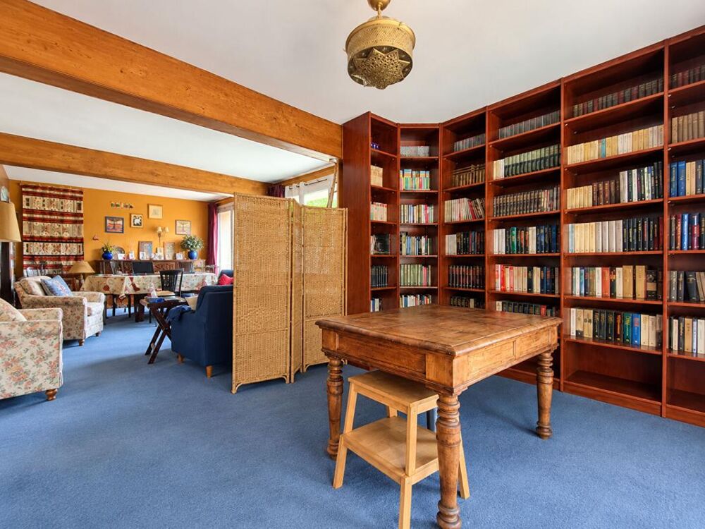 Vente Appartement DERNIER ETAGE - T6  de 180 m2 ?Terrasse de 280 M2 par l'architecte Pierre Calmon Pessac