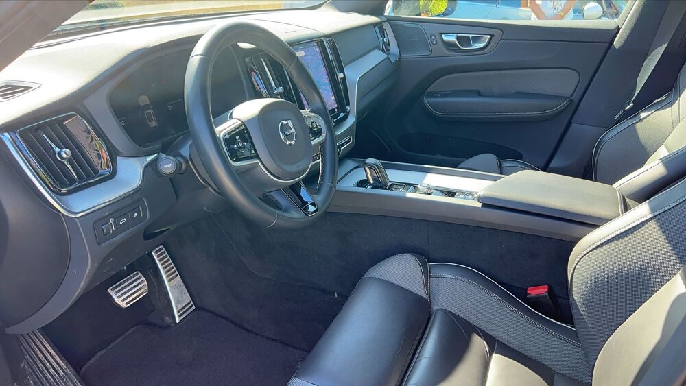 XC60 T6 Recharge 341 Plug in Hybrid AWD Geartronic8 R-Design - En 2022 occasion 63000 Clermont Ferrand