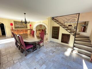  Maison � louer 8 pi�ces 300 m�