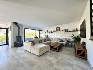  Maison � vendre 7 pi�ces 206 m�
