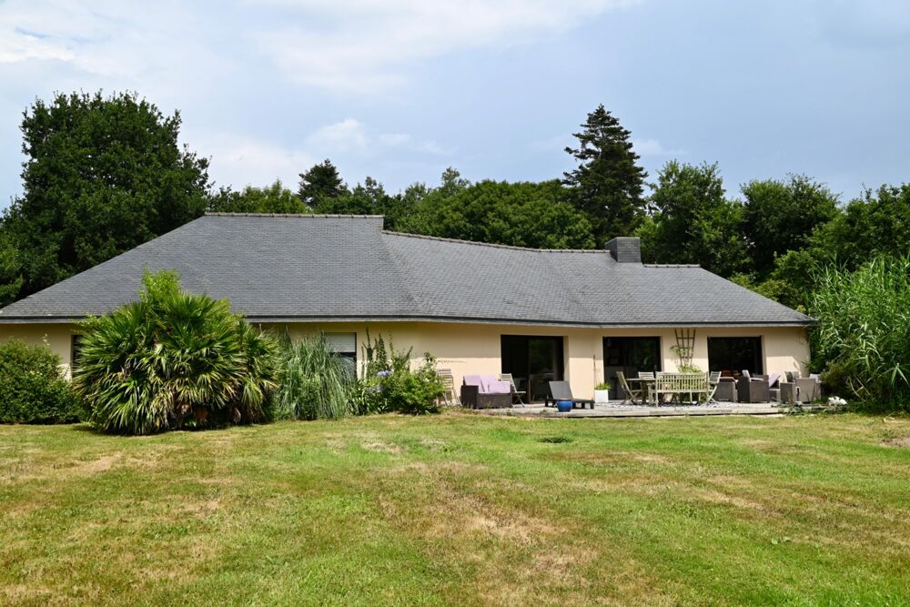 Maison 6 pièces 140 m² · à Tonquedec · 140 m² · 357 000 €