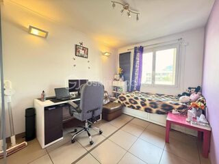  Appartement à vendre 4 pièces 83 m²