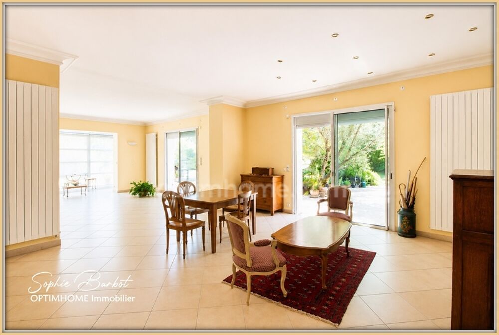 à vendre  Propriété/château Léognan (33850)