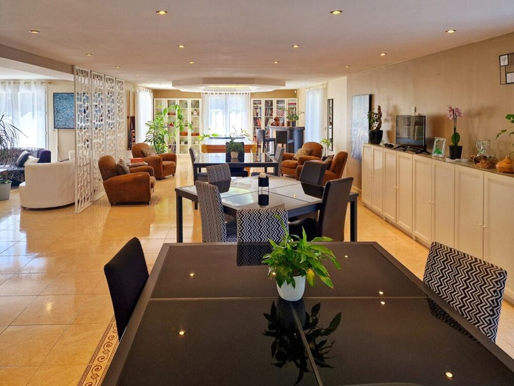 � vendre  Propri�t�/ch�teau Pl�guien (22290)