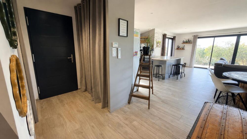 Maison de plain-pied T6 à 10 minutes de CAHORS