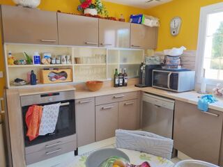  Propriété/château à vendre 8 pièces 113 m²