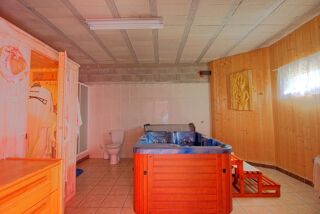  Proprit/chteau  vendre 7 pices 230 m