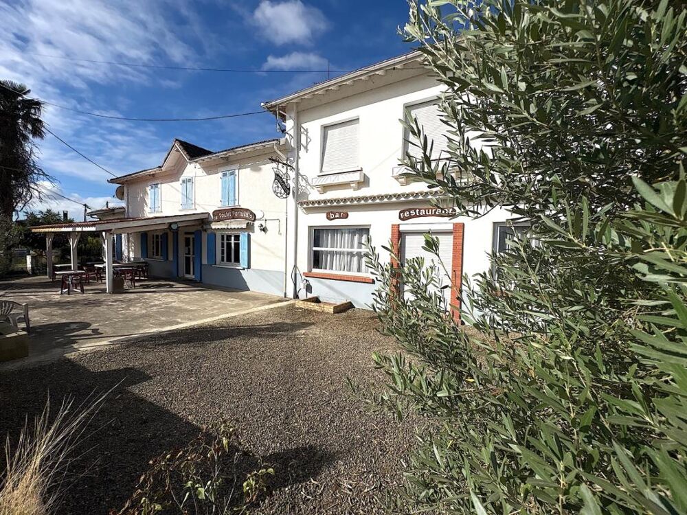Vente Immeuble ENSEMBLE IMMOBILIER AVEC RESTAURANT, DEUX APPARTEMENTS, UN PARKING Le vignau