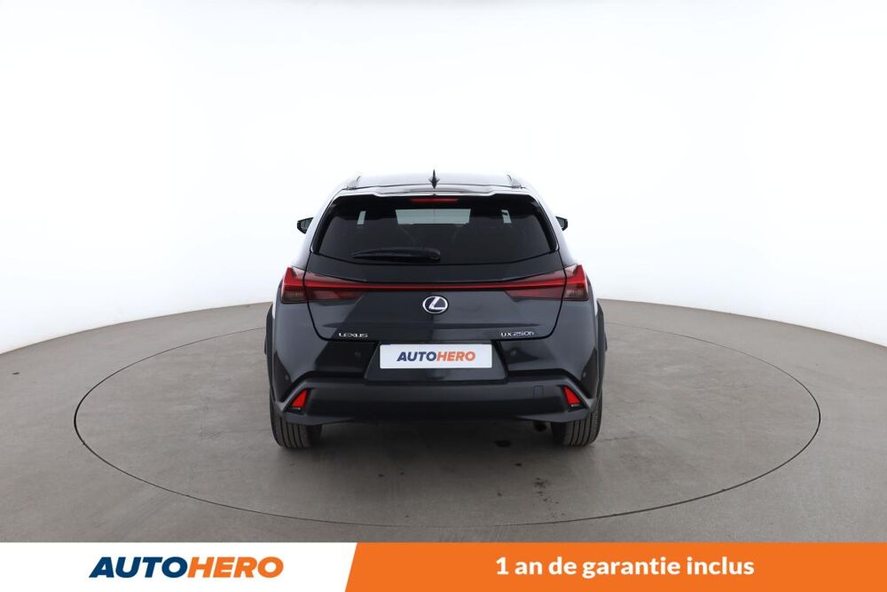 UX 250h Luxe 2WD 184 ch 2020 occasion 92130 Issy-les-Moulineaux