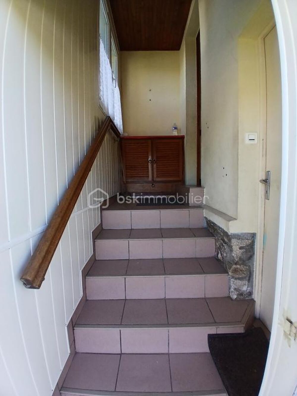 PONTIVY  Quartier recherché  Maison familiale 4 chambres PONTIVY  4 chambres dont 2 au rez-de-chaussée  Fort potentiel