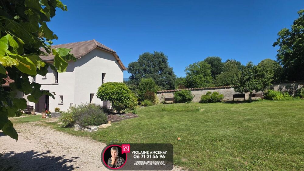 Maison Dauphinoise rénovée (2 logements + grange et tres grand terrain)