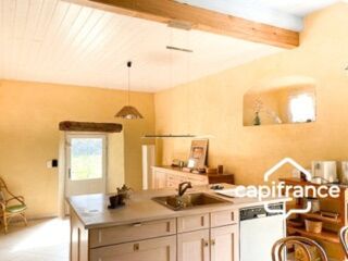  Maison à vendre 10 pièces 256 m²