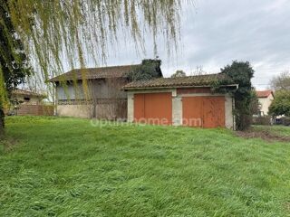  Terrain à vendre 937 m²
