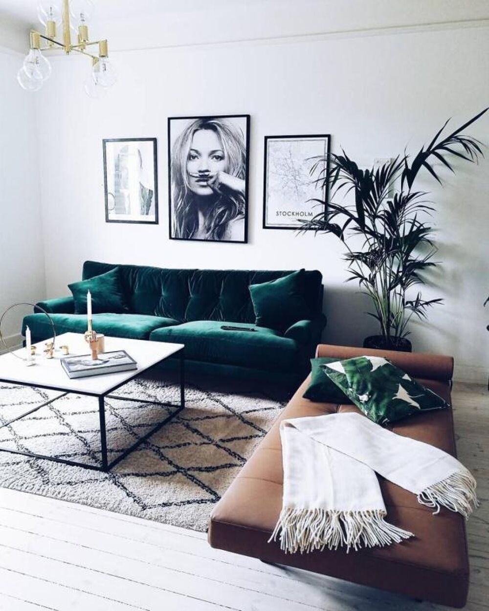 6 PIÈCES offrant 355m² de surface privative