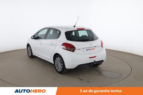 208 1.2 PureTech Allure EAT6 5P 110 ch 2017 occasion 92130 Issy-les-Moulineaux