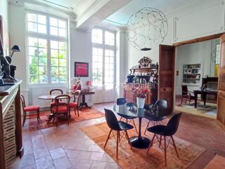  Htel Particulier  vendre 15 + pices 650 m