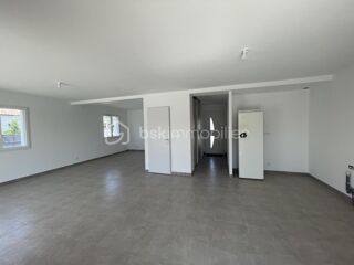  Villa à vendre 5 pièces 140 m²