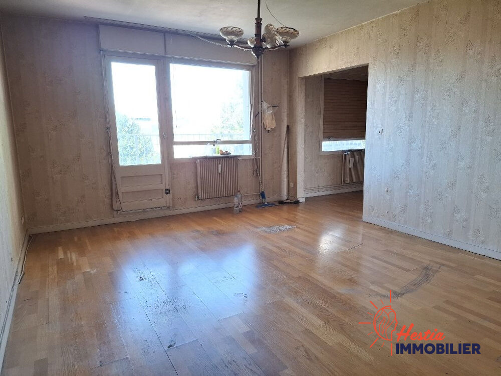Spacieux appartement - balcon et garage