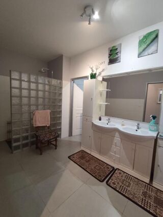  Appartement � vendre 4 pi�ces 98 m�