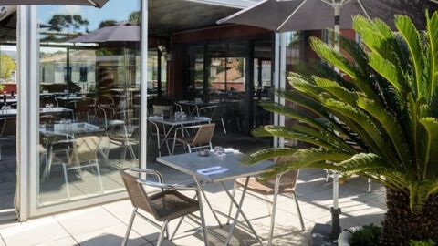   Fonds de commerce Restaurant bistronomique méridional terrasse panoramique à céder à PLAN DE CUQUES (13) 