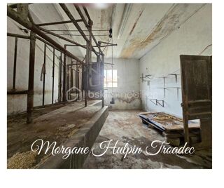  Remise / Grange  vendre 1 pice 250 m
