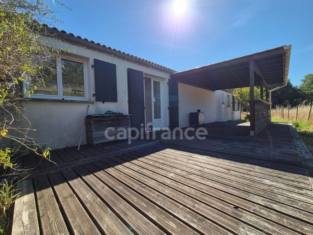 Vente Maison Maison à vendre 4 pièces CHAILLEVETTE (17) - 3 chambres - Terrain de 614m² Chaillevette