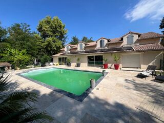  Maison � vendre 10 pi�ces 338 m�