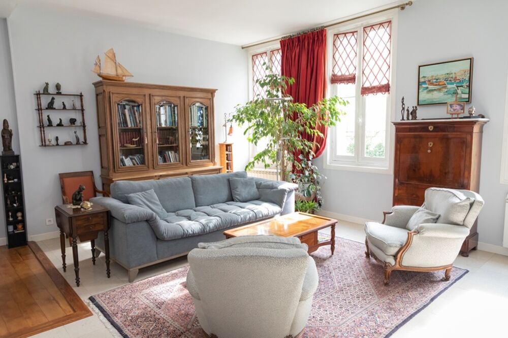 Vente Maison Maison de ville XIXe siècle – 5 chambres – 185 m² – Rochefort centre Rochefort