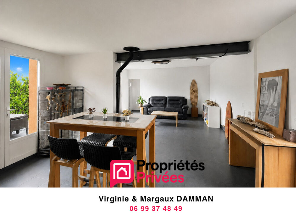 Maison rénovée avec extérieurs en centre-ville