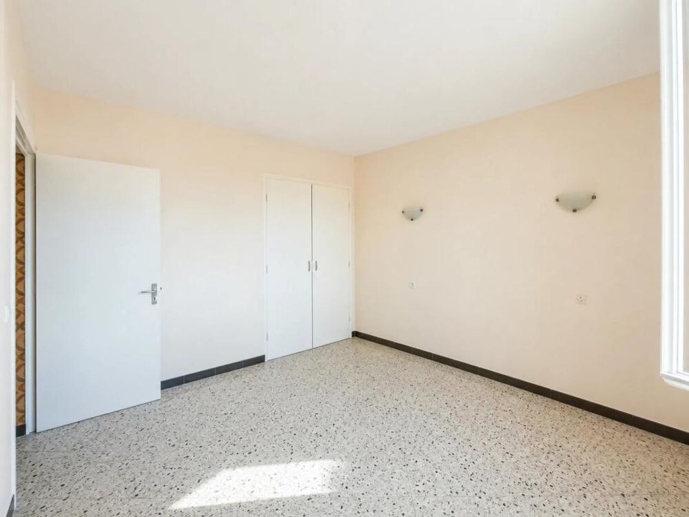 Maison de 1970,130m² sur un terrain de 1125m²