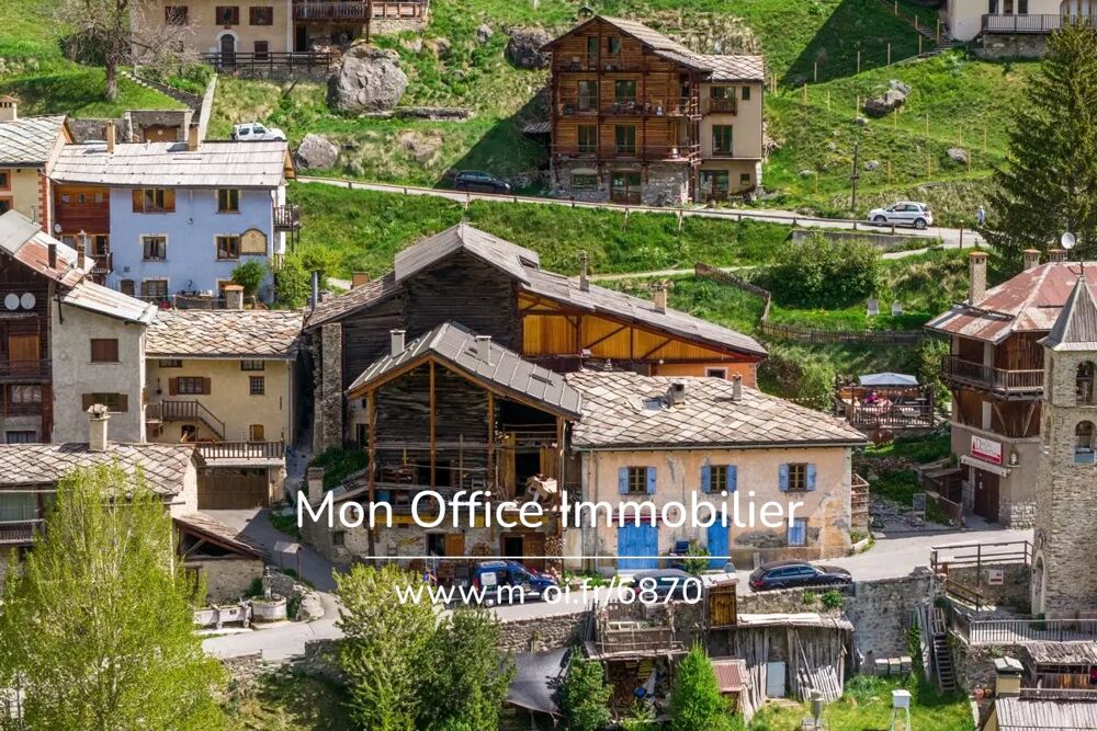 Maison 10 pièces 300 m² · à Saint Veran · 300 m² · 450 000 €