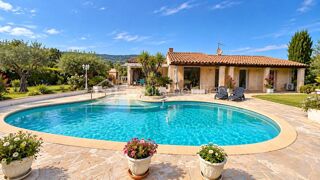 Vente Villa PEYMEINADE – VILLA PROVENÇALE DE PLAIN-PIED 177 m² – PISCINE – VUE DÉGAGÉE – TERRAIN 2330 m² – GARAGES Peymeinade