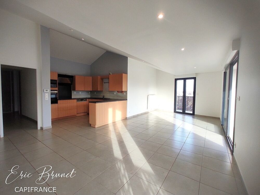 La Teste-de-Buch  Appartement dexception en plein coeur de ville avec double terrasse de 43 m² - un garage fermé et 2 parkings