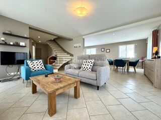  Maison � vendre 7 pi�ces 214 m�