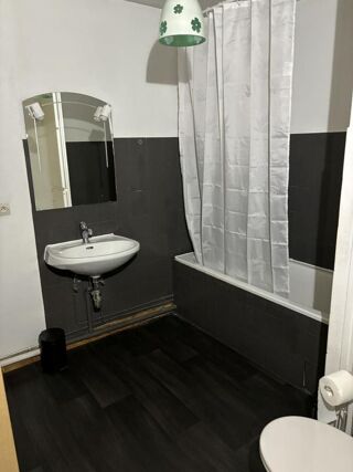  Appartement à louer 1 pièce 28 m²