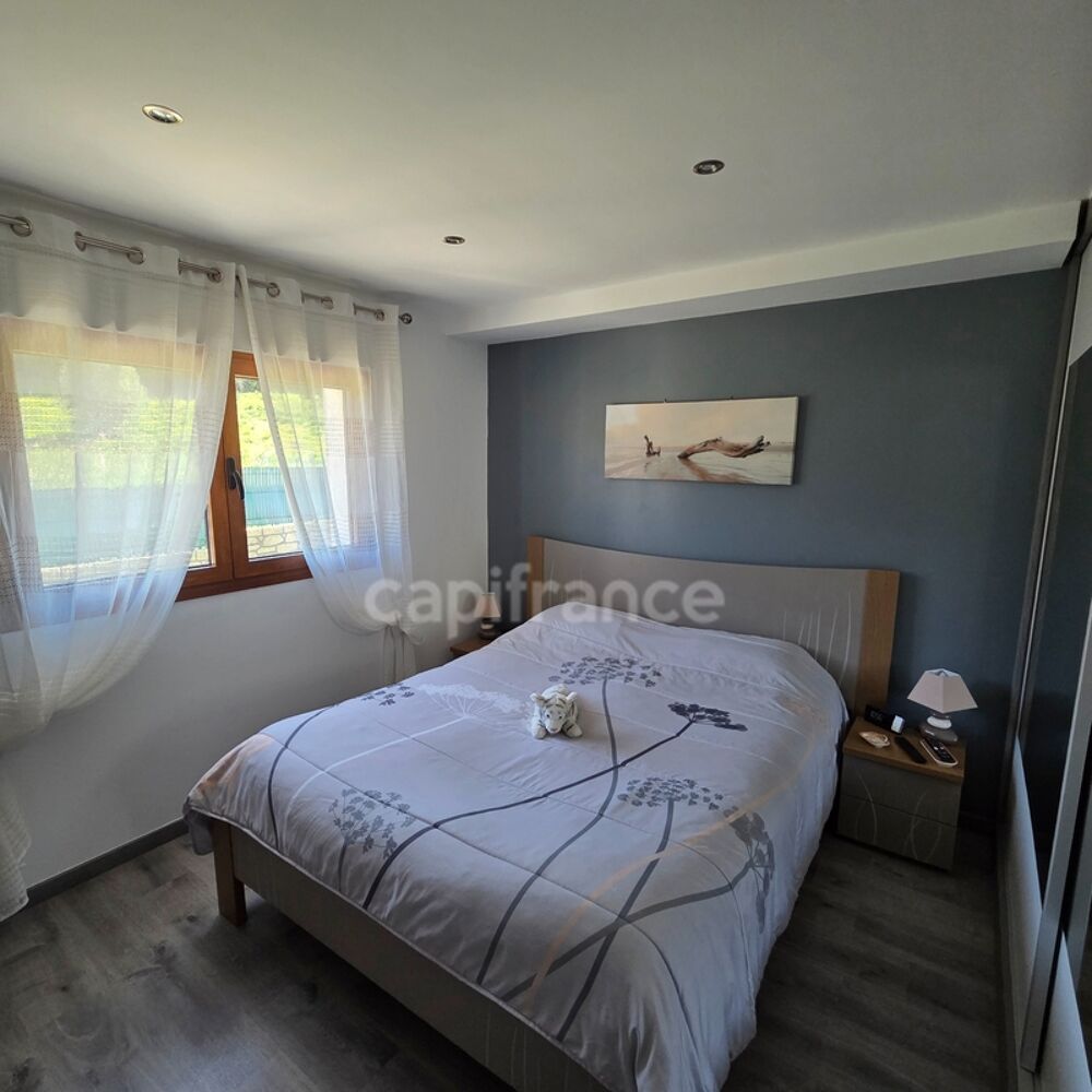 � vendre  Villa Bastelicaccia (20129)