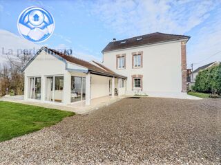  Maison  vendre 8 pices 173 m