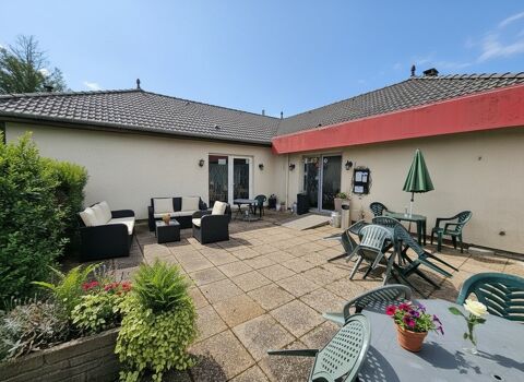 Murs & Fonds de commerce BAR-RESTAURANT &agrave; vendre proche NEUFCHATEAU (88) avec LICENCE  IV – 55 couverts – Parking 25 camions 285000 88300 Neufchateau