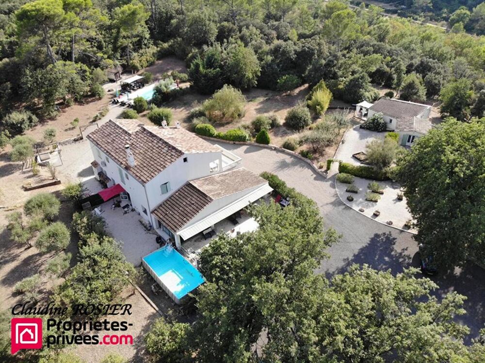 Besse Sur Issole Propriété de 340 m2 terrain 1,2 ha piscine