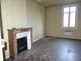  Immeuble à vendre 15 + pièces 331 m²