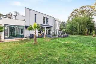  Maison  vendre 5 pices 300 m