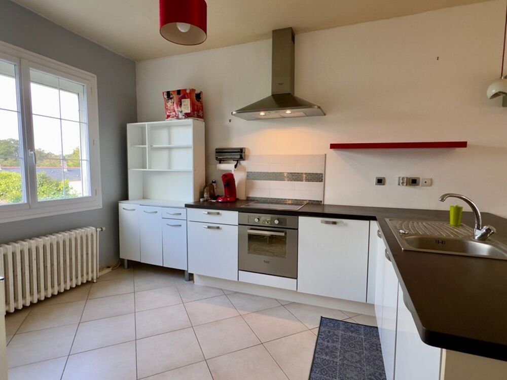 SAUMUR, Proche Nantilly, Maison 3 chambres + bureau de 115m² avec jardin et garage