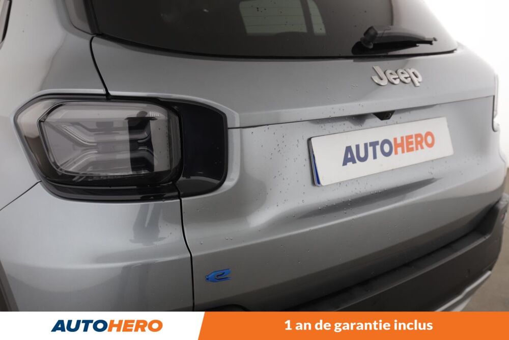 Avenger Electrique 54 kWh Altitude 4x2 156 ch 2024 occasion 92130 Issy-les-Moulineaux