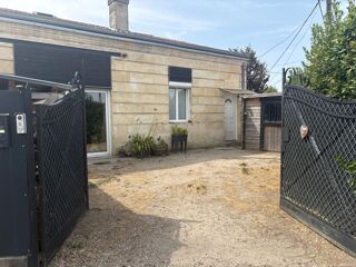  Maison à louer 7 pièces 152 m²