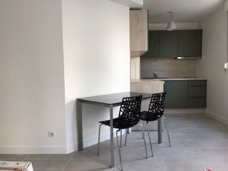  Appartement à louer 1 pièce 28 m²